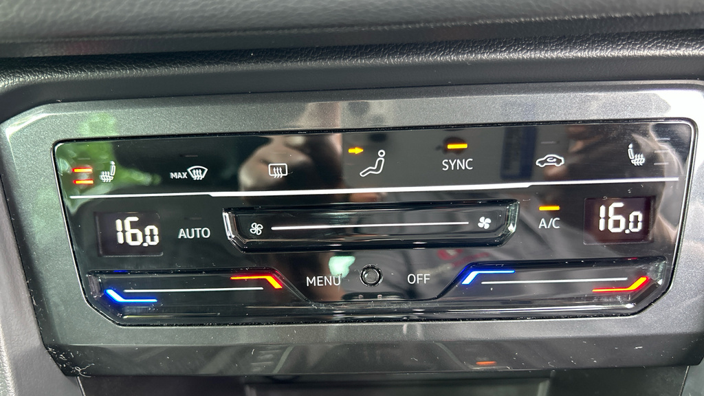 Volkswagen Tiguan Active Grey #51