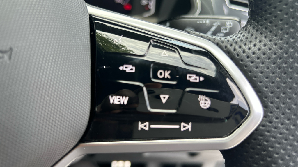 Volkswagen Tiguan Active Grey #30
