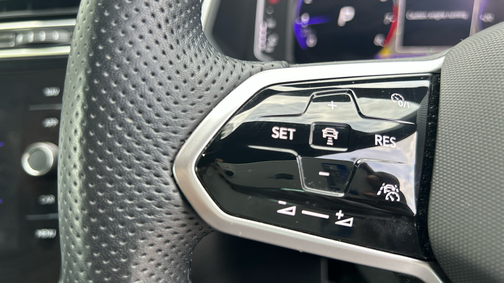 Volkswagen Tiguan Active Grey #31