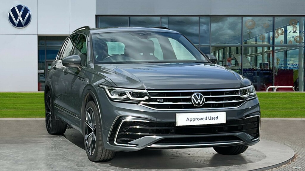 Volkswagen Tiguan Active Grey #1