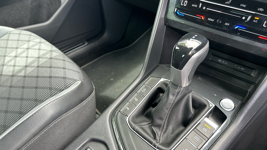 Volkswagen Tiguan Active Grey #35