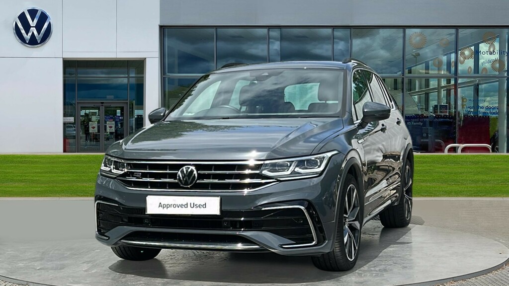 Volkswagen Tiguan Active Grey #9