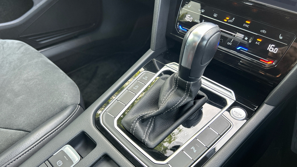 Volkswagen Arteon R Blue #35