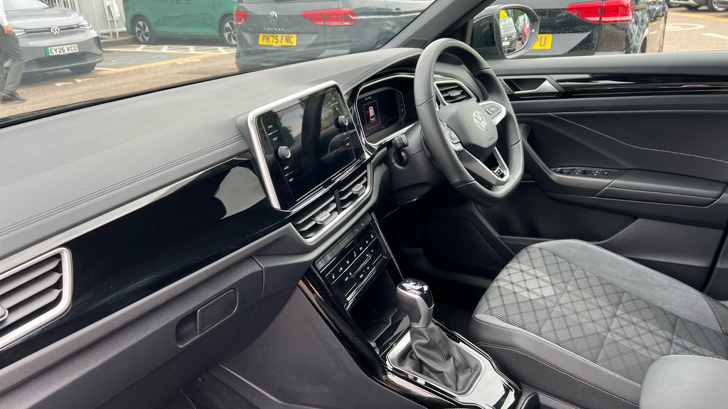 Volkswagen T-Roc T-roc 1.5 Tsi R-line Dsg KP75MKF Black #2