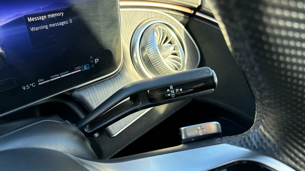 Mercedes-Benz EQE Saloon Black #31
