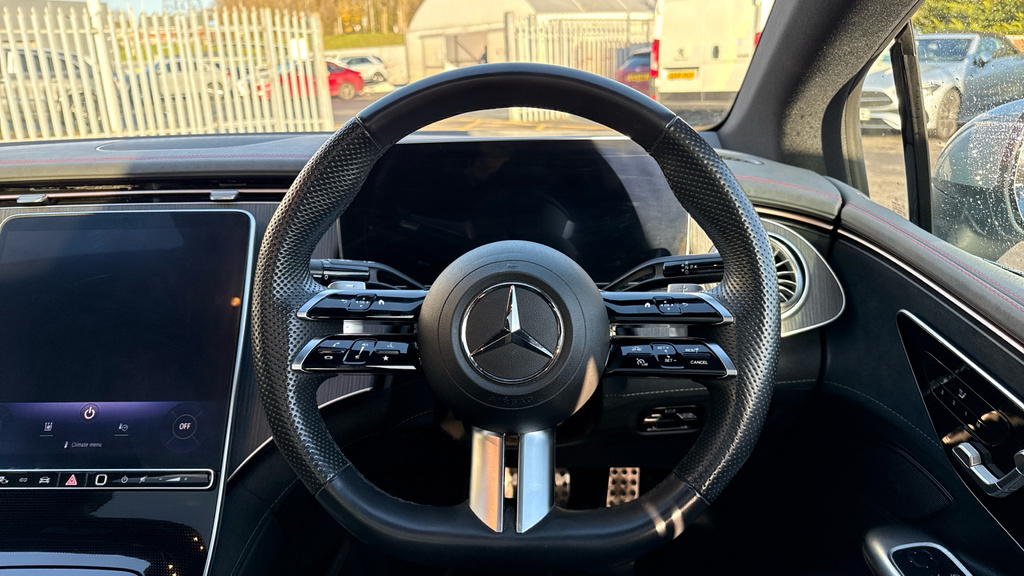 Mercedes-Benz EQE Saloon Black #12