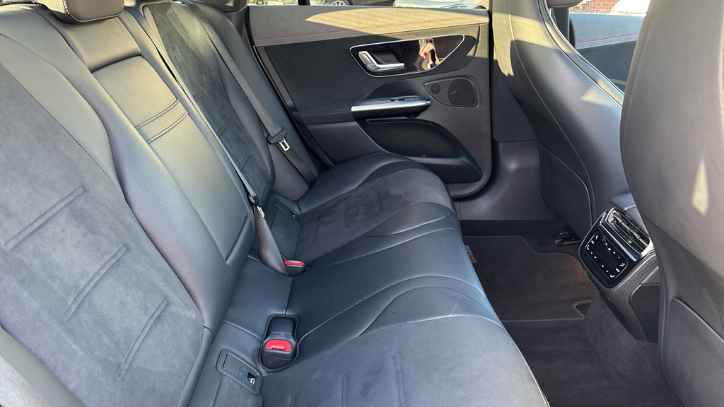 Mercedes-Benz EQE Saloon Black #24