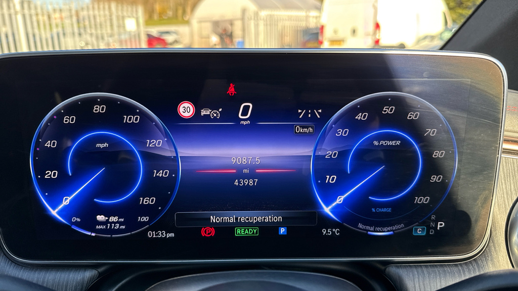 Mercedes-Benz EQE Saloon Black #16