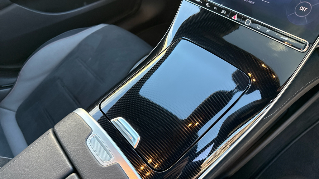 Mercedes-Benz EQE Saloon Black #35
