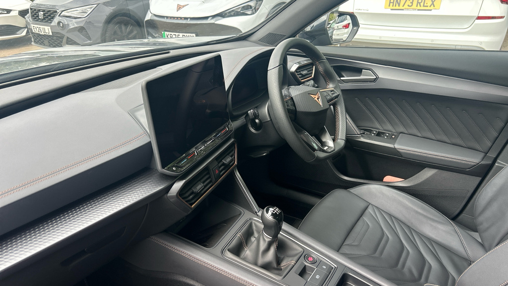 Cupra Formentor Formentor 1.5 Tsi 150 V3 DF25KUN Grey #2