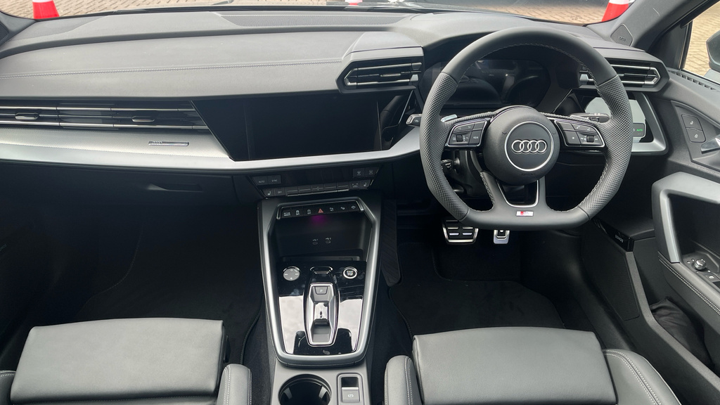 Audi A3 1.5 Tfsi E 204 Black Edition S Tronic Grey #12