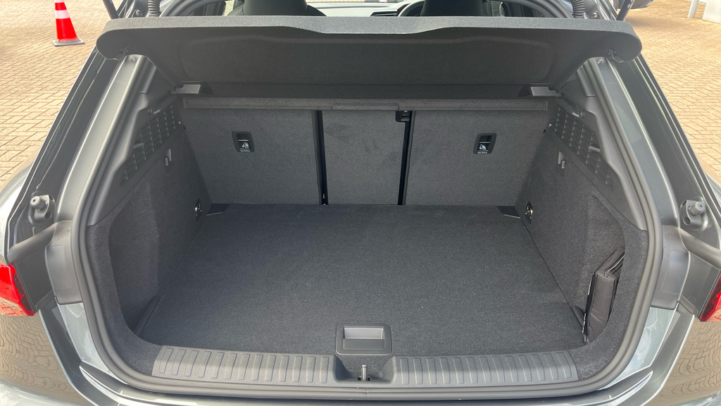 Audi A3 1.5 Tfsi E 204 Black Edition S Tronic Grey #18