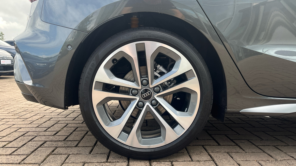Audi A3 1.5 Tfsi E 204 Black Edition S Tronic Grey #21