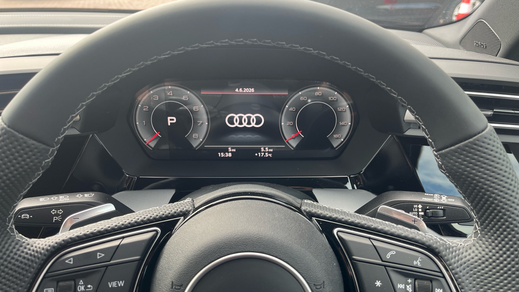 Audi A3 1.5 Tfsi E 204 Black Edition S Tronic Grey #14