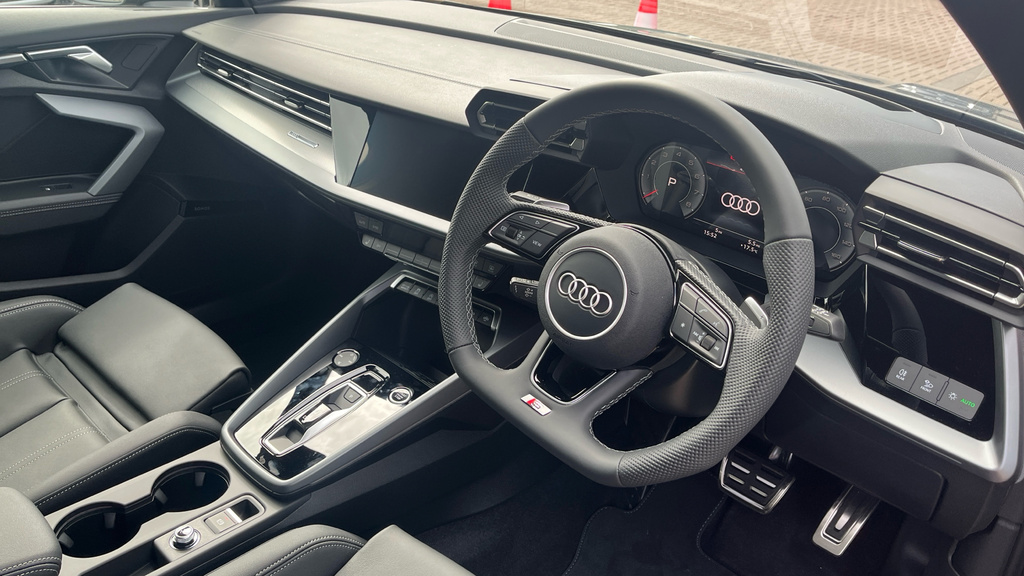 Audi A3 1.5 Tfsi E 204 Black Edition S Tronic Grey #6