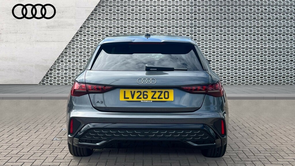 Audi A3 1.5 Tfsi E 204 Black Edition S Tronic Grey #11
