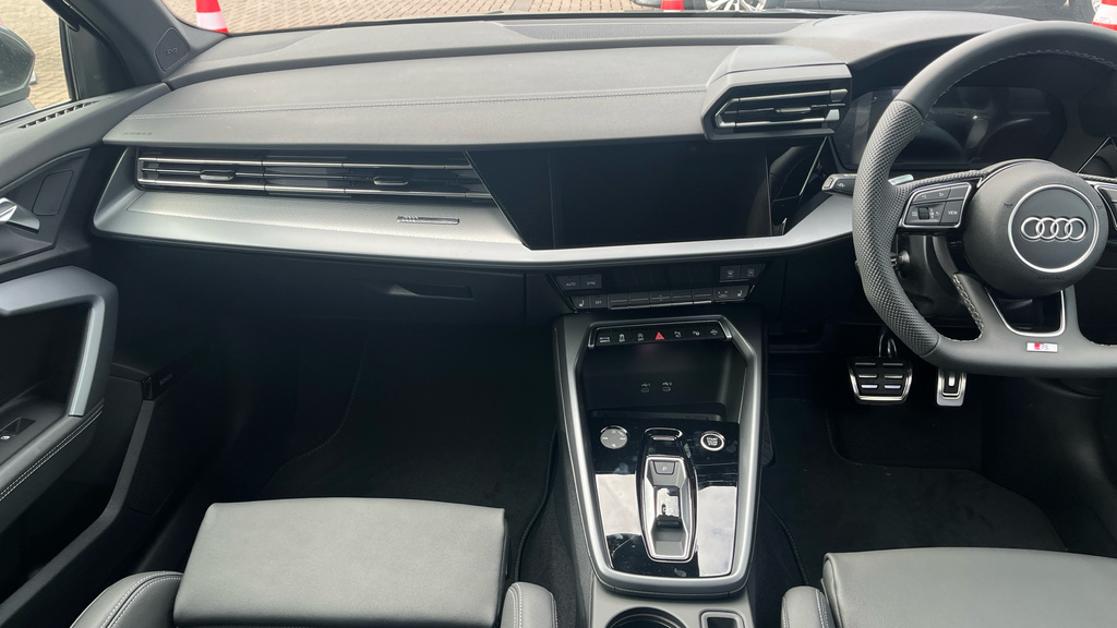 Audi A3 1.5 Tfsi E 204 Black Edition S Tronic Grey #13