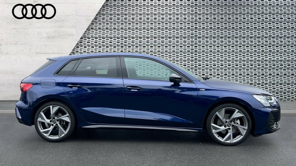 Audi A3 A3 1.5 Tfsi 150 Black Edition S Tronic KM75VXC Blue #4