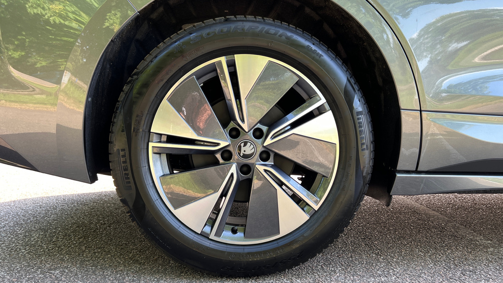 Skoda ENYAQ Skoda Enyaq Coupe 210Kw 85 Edition 82Kwh Grey #5