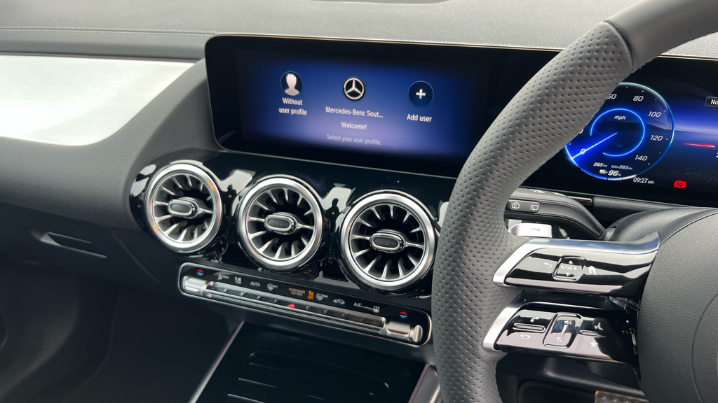 Mercedes-Benz EQA 250 Sport Executive Blue #13
