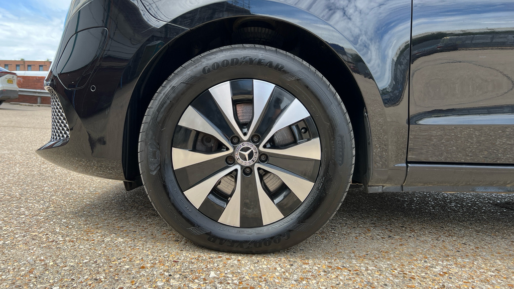 Mercedes-Benz EQV Mpv Black #25