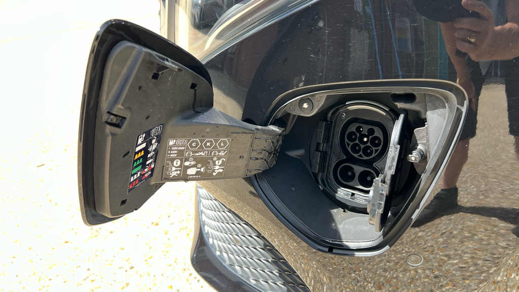 Mercedes-Benz EQV Mpv Black #28