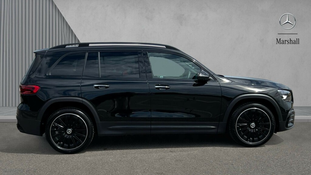 Mercedes-Benz GLB Class Glb200 Amg Line Premium Plus Black #4