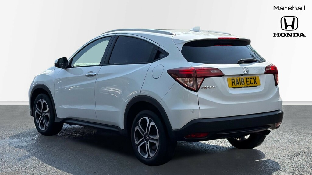 Honda Hr-V Hr-v 1.5 I-vtec Ex RA18ECX White #3