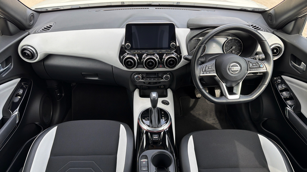 Nissan Juke 1.6 Tekna Xtronic Grey #8