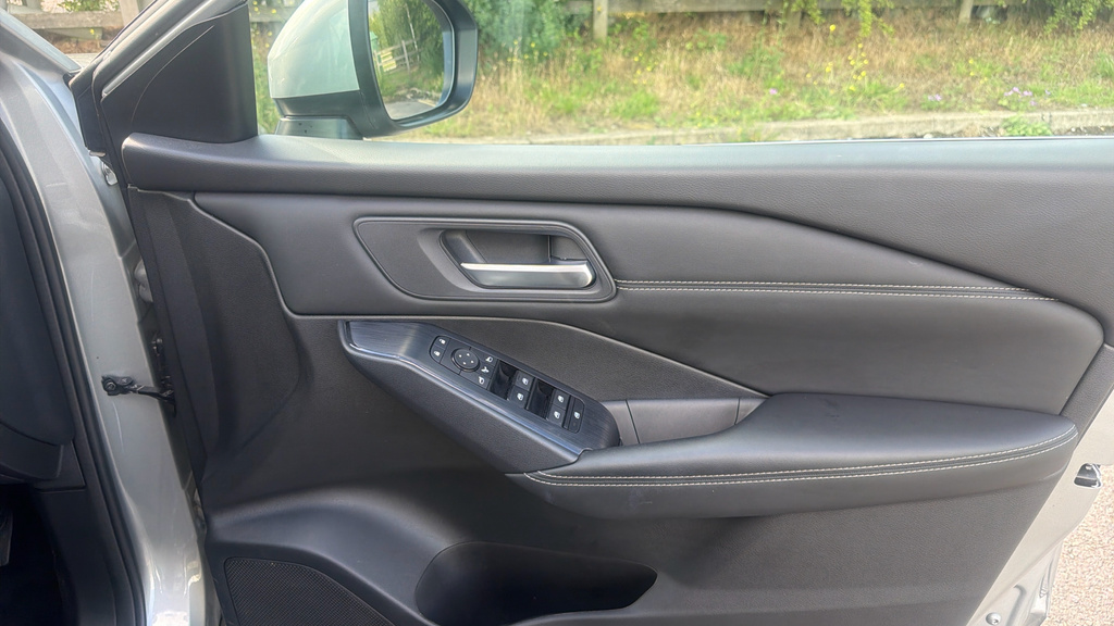 Nissan Qashqai 1.5 E-power N-connecta Black #28