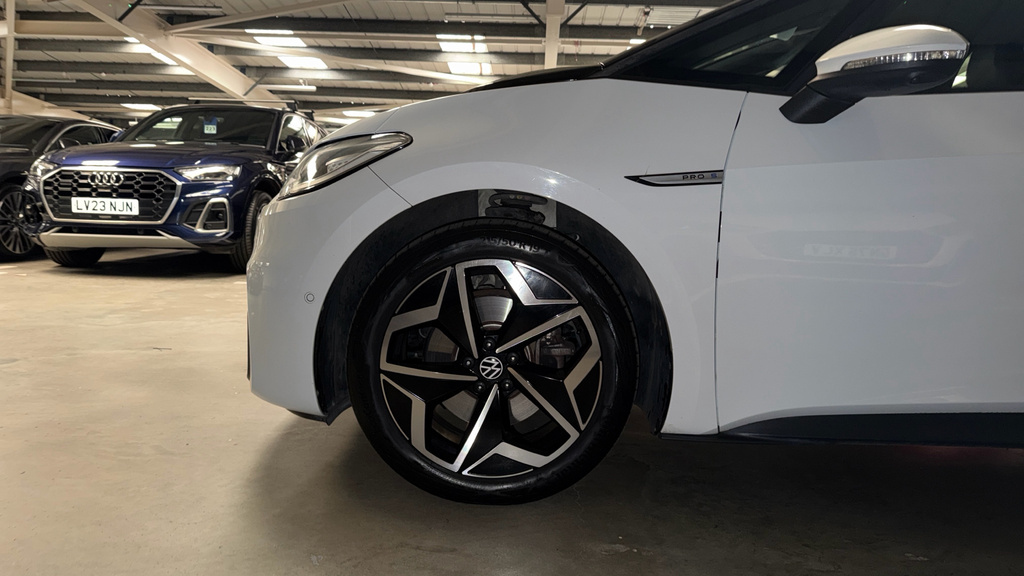 Volkswagen ID.3 Pro Performance 58Kwh Life Huge Saving On White #17