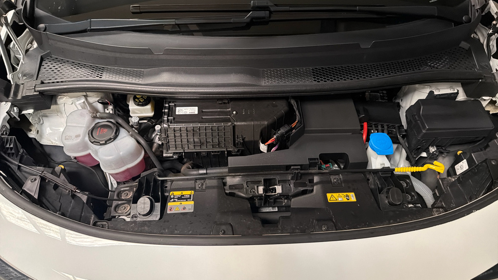 Volkswagen ID.3 Pro Performance 58Kwh Life Huge Saving On White #16