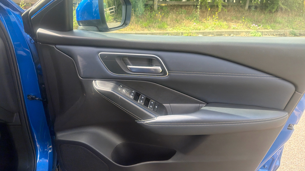 Nissan Qashqai Tekna Grey #28