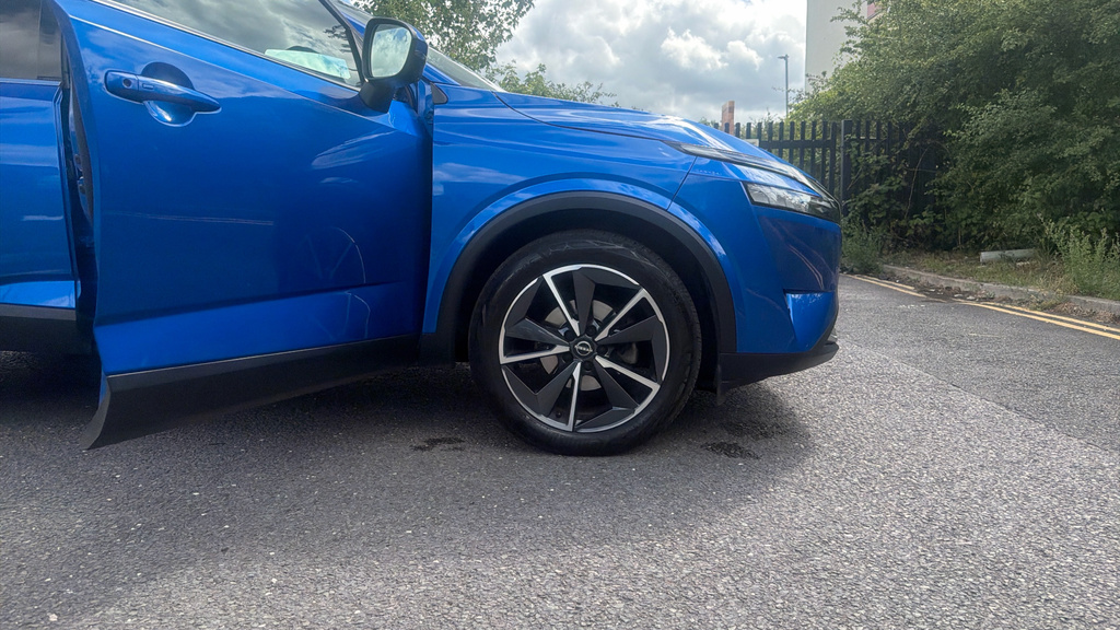 Nissan Qashqai Tekna Grey #22