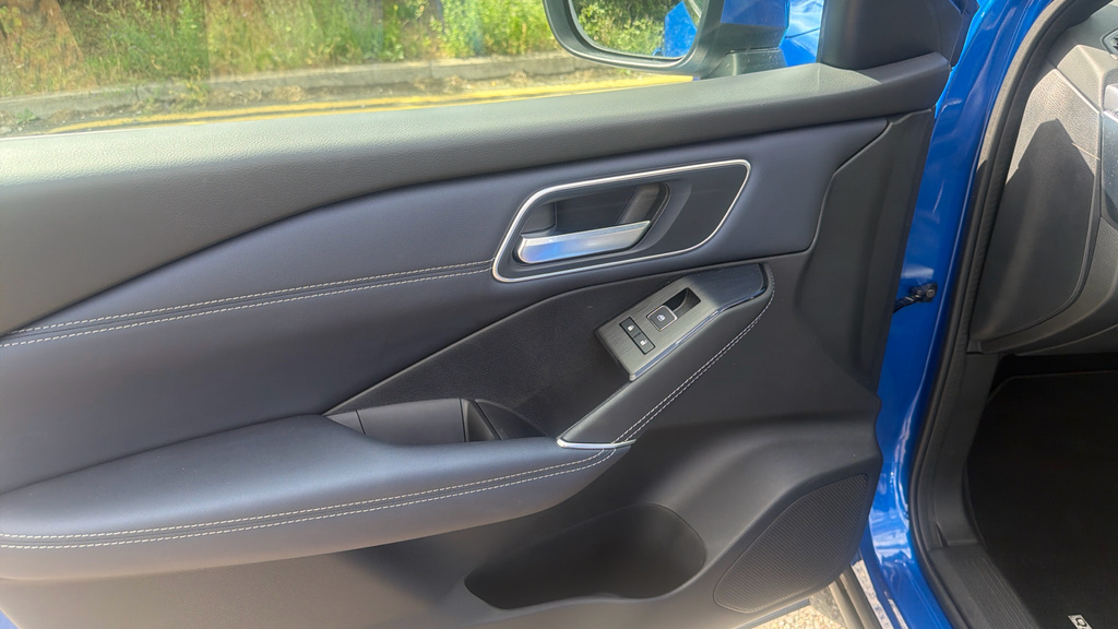 Nissan Qashqai Tekna Grey #19