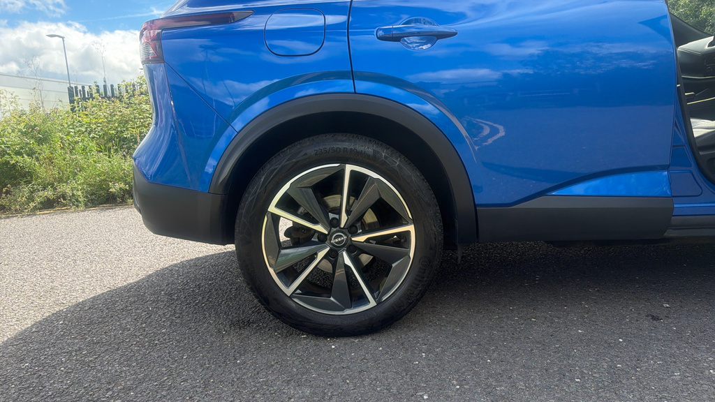 Nissan Qashqai Tekna Grey #21