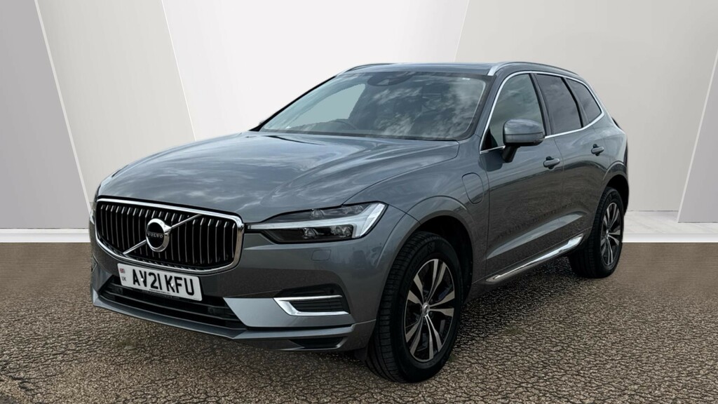 Volvo XC60 2.0 B5 Mhev R-design White #17