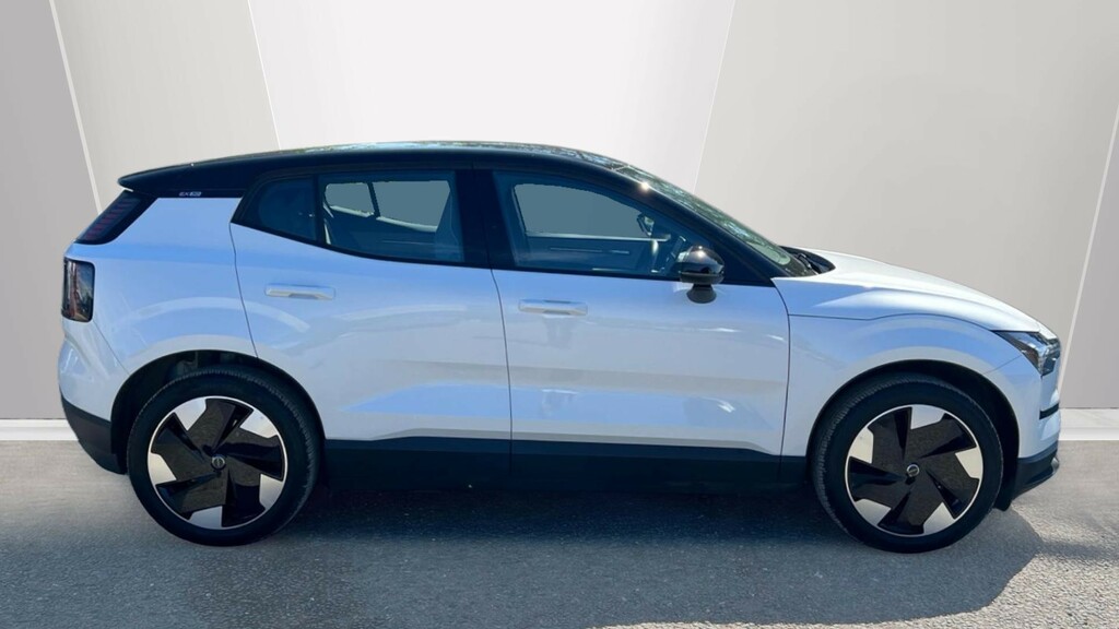 Volvo EX30 Ex30 200Kw Sm Extended Range Plus 69Kwh White #3