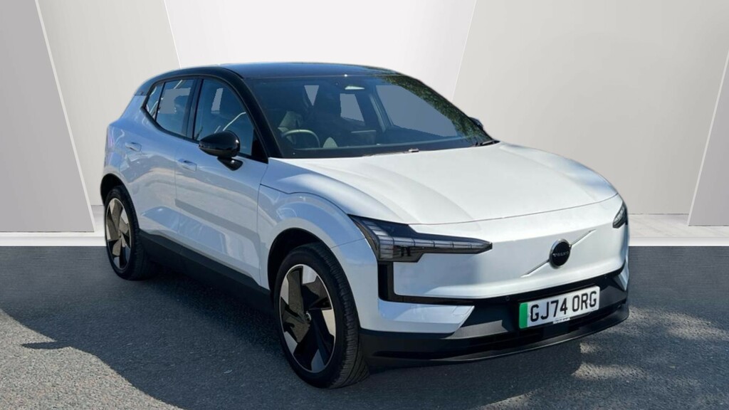 Volvo EX30 Ex30 200Kw Sm Extended Range Plus 69Kwh White