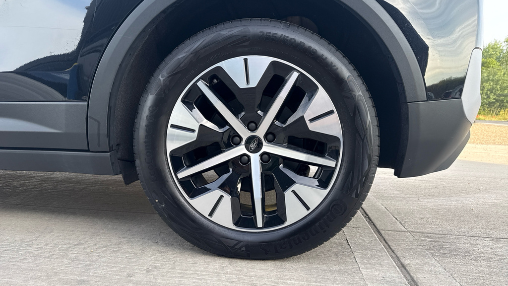 Ford Explorer 210Kw Premium 77Kwh 2025 Black #18