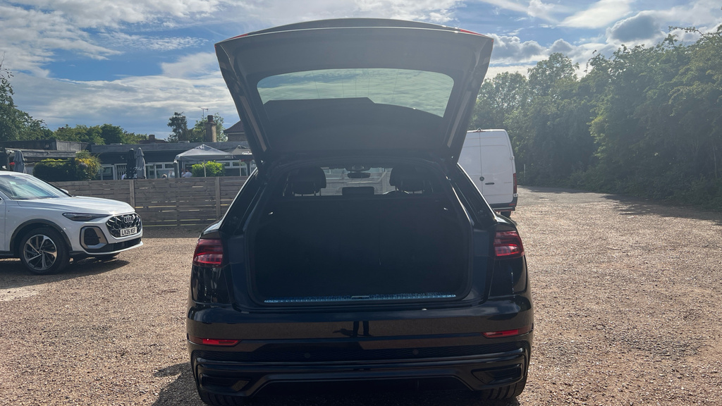 Audi Q8 55 Tfsi Quattro Black Edition Tiptronic Black #18