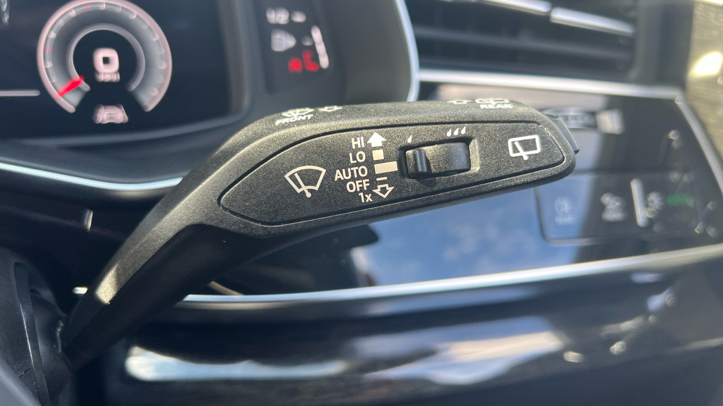 Audi Q8 55 Tfsi Quattro Black Edition Tiptronic Black #31