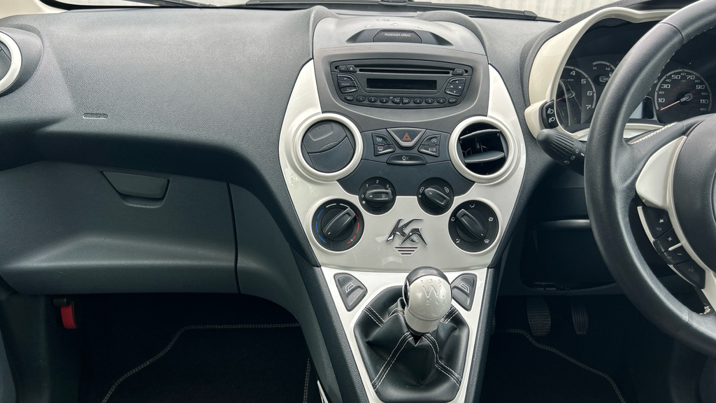 Ford KA Hatchback 1.2 Zetec White Edition Euro 6 Ss White #12