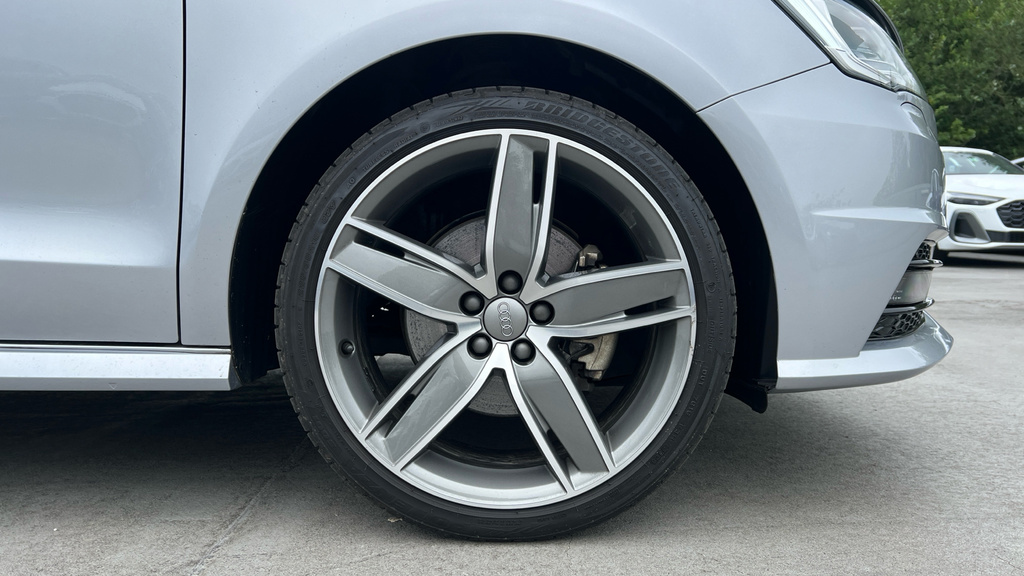 Audi A1 A1 1.4 Tfsi 150 Black Edition S Tronic LV67UPX Black #5