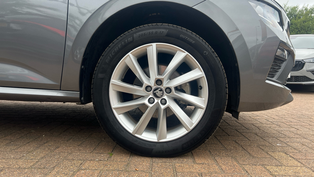Skoda Kamiq Kamiq 1.0 Tsi Se Edition GJ75EZD Grey #5