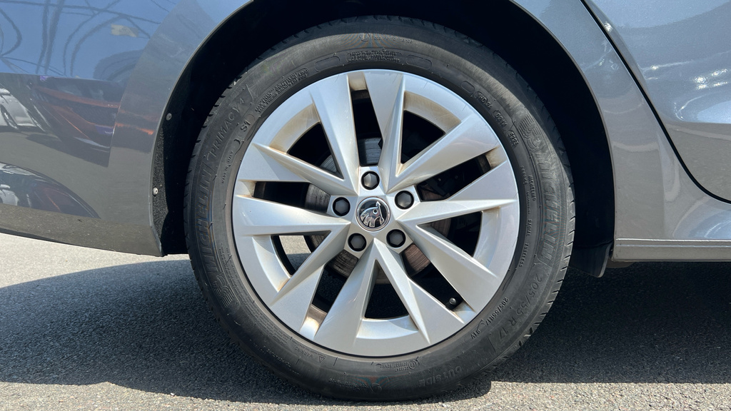 Skoda Octavia Octavia 2.0 Tdi 150 Se L Dsg GJ24YPH Grey #5