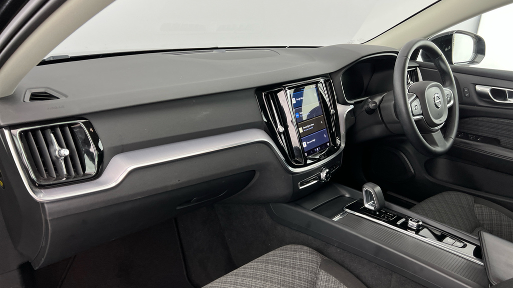 Volvo V60 V60 2.0 B3p Core 7 Speed Black #6
