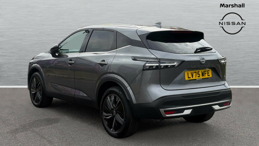 Nissan Qashqai Qashqai 1.3 Dig-t Mhb 140 Tkna Bose Pack LV75WFE #2