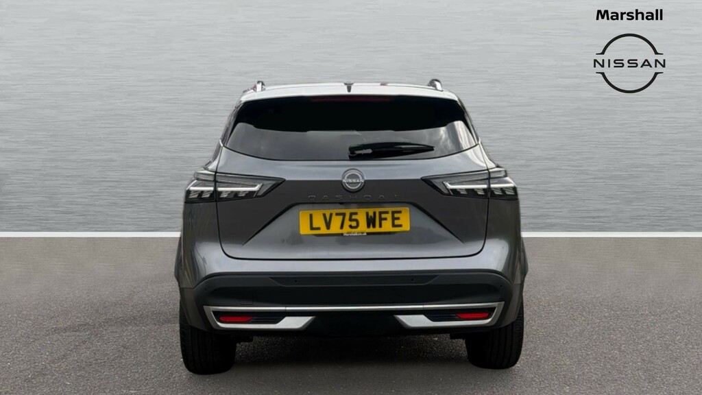 Nissan Qashqai Qashqai 1.3 Dig-t Mhb 140 Tkna Bose Pack LV75WFE #6