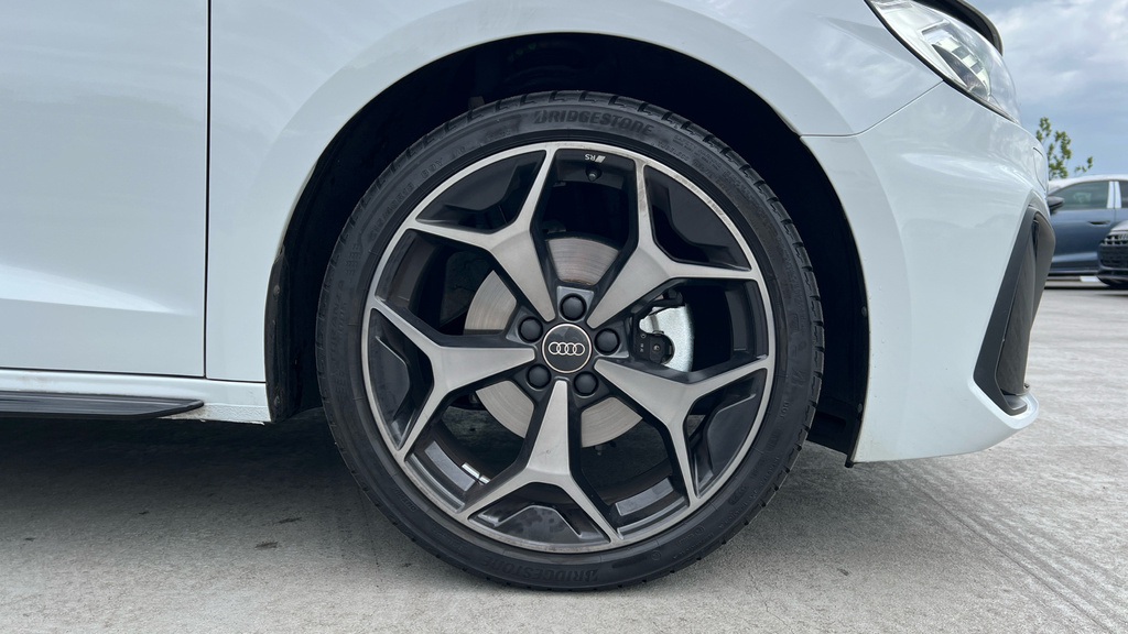 Audi A1 A1 35 Tfsi Black Edition S Tronic GN75XUV White #5